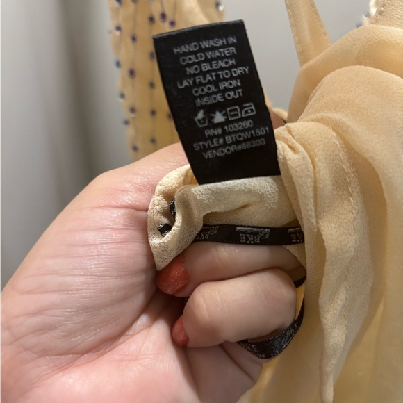 BKE Cream and Blue Dotted Tank Top - Picture 10 of 10